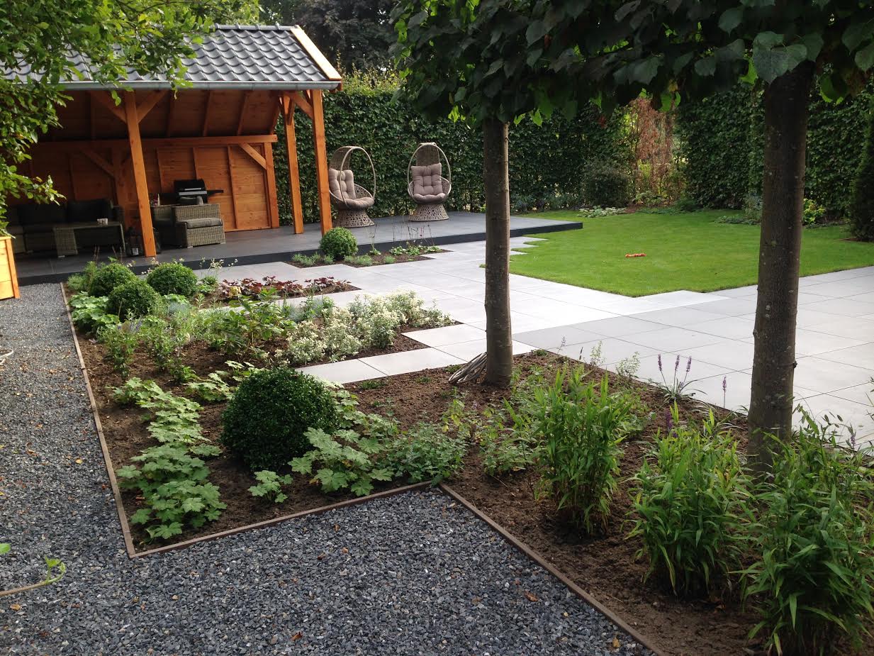 In 3 stappen uw eigen tuinpad aanleggen met grind of split