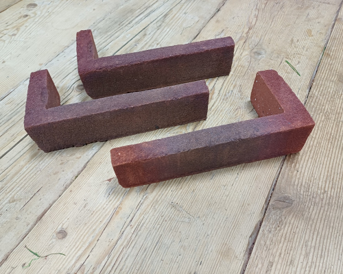 Hoekstrip rood genuanceerd geba 864 vormbak waalformaat.
