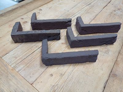 Steenstrip hoek bruin - Geba 047