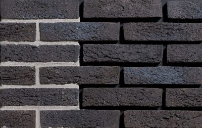 Metselsteen zwart bezaagseld geba 871 handvorm waalformaat.