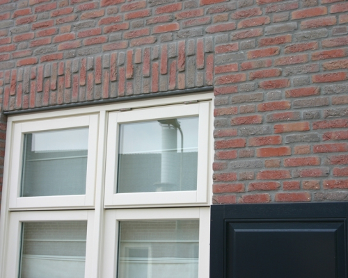 Metselsteen Geba 648 rood paars handvorm waalformaat.